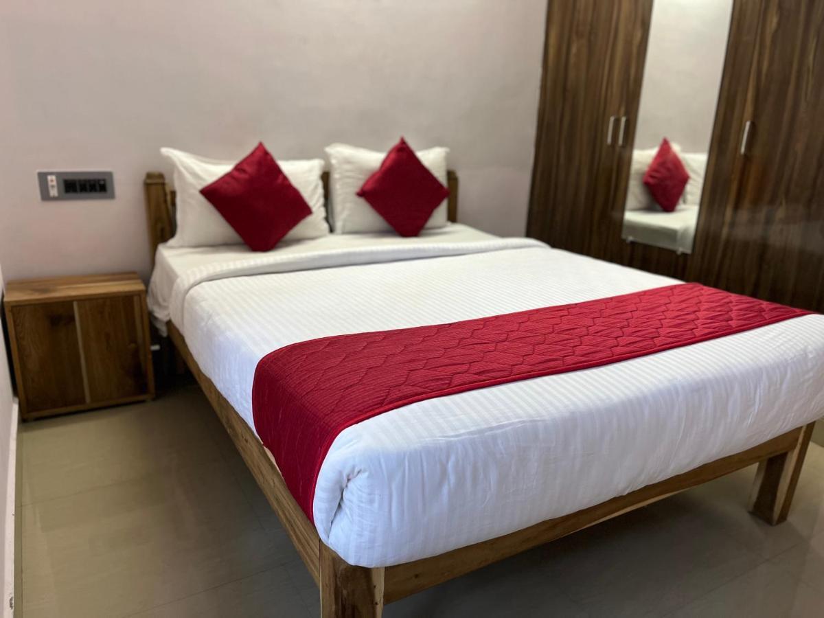 Tulip Villa 3Bhk 2Bhk And 1Bhk Located Near Chunnambar Boat House And Paradise Beach Pūrnānkuppam Bagian luar foto