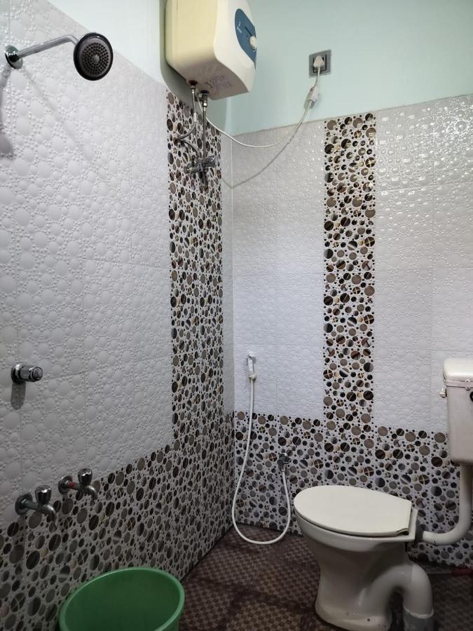 Tulip Villa 3Bhk 2Bhk And 1Bhk Located Near Chunnambar Boat House And Paradise Beach Pūrnānkuppam Bagian luar foto