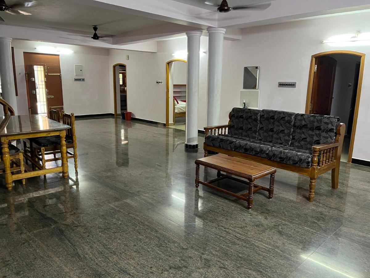 Tulip Villa 3Bhk 2Bhk And 1Bhk Located Near Chunnambar Boat House And Paradise Beach Pūrnānkuppam Bagian luar foto