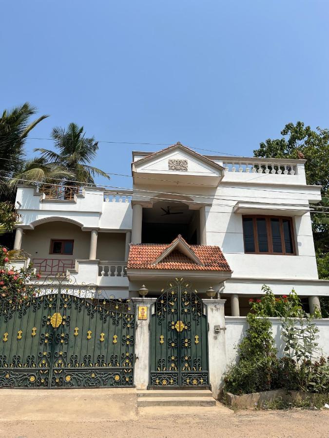 Tulip Villa 3Bhk 2Bhk And 1Bhk Located Near Chunnambar Boat House And Paradise Beach Pūrnānkuppam Bagian luar foto